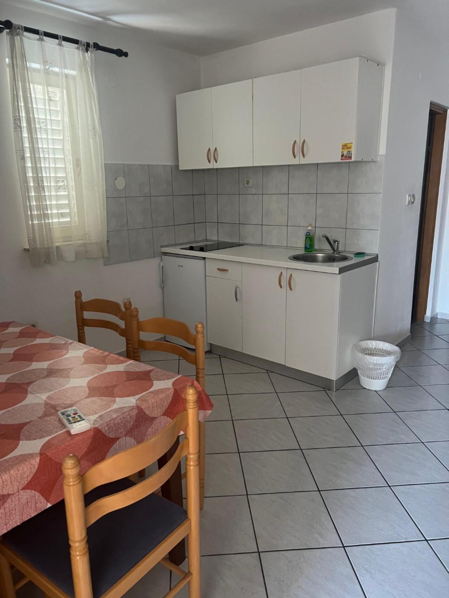 Apartments Svekric Новаля Екстер'єр фото